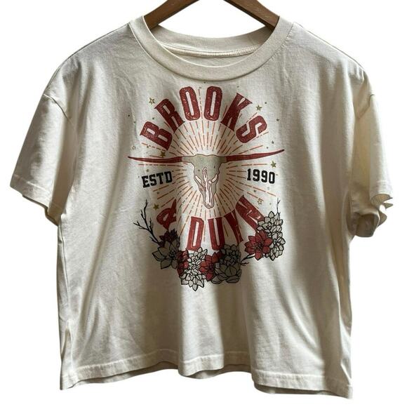 Brooks & Dunn Tops - Brooks & Dunn Women’s Skull Flower Graphic Boxy Crop Tee Shirt Medium Country
